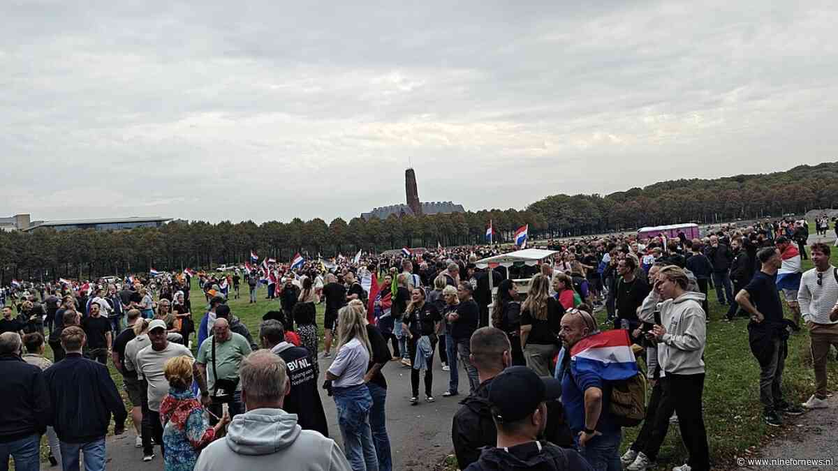‘Remigratie’ is volgens de AIVD gevaarlijk — behalve als de overheid het zelf gebruikt
