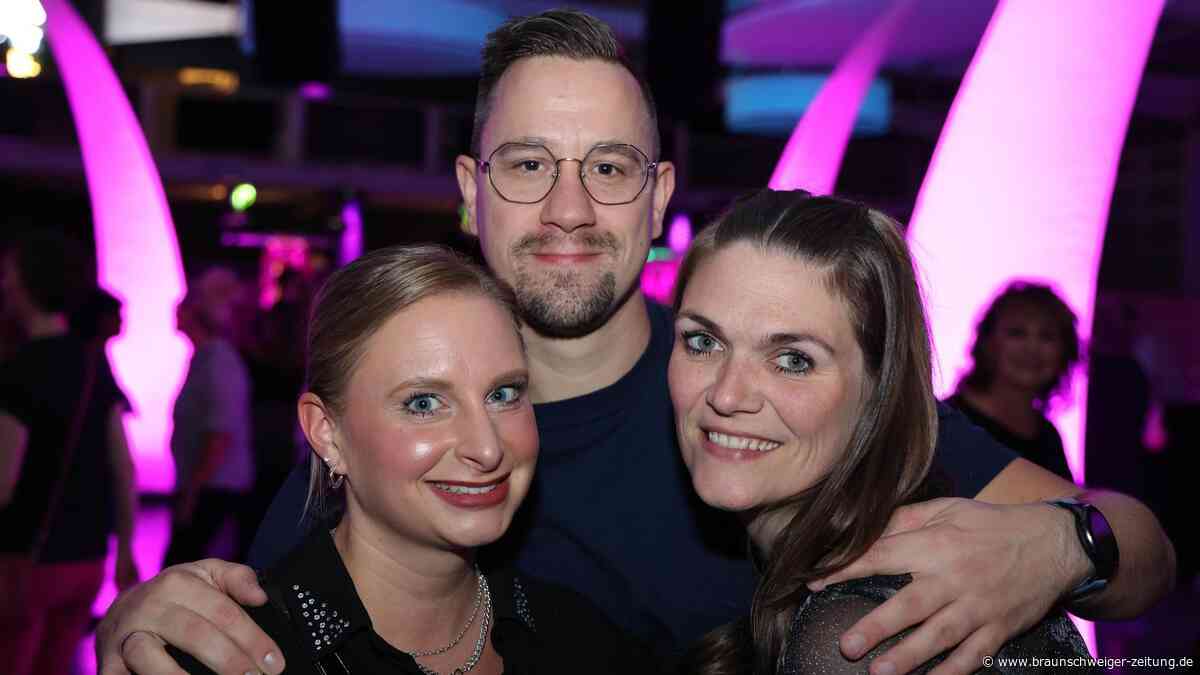 Braunschweig feiert riesige Ü30-Party im MEC – das sind die schönsten 40 Fotos