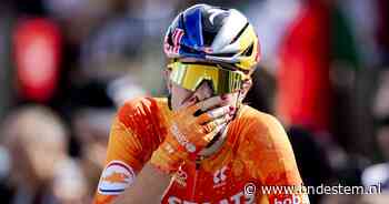 Demi Vollering ontvangt stevige boete en gele kaart na gouden WK-race