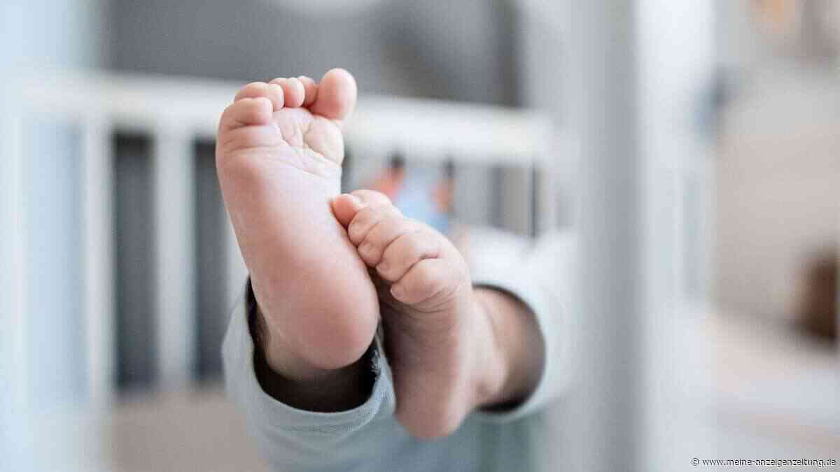 Jungen verhalten sich schon wenige Stunden nach der Geburt anders als Mädchen, zeigt Cambridge-Studie