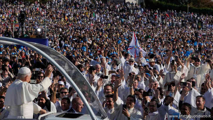 “Indispensabile riconoscere i nostri errori”: a Lourdes il Papa torna a parlare degli abusi contro minori commessi da membri del clero. E incontra 7 vittime