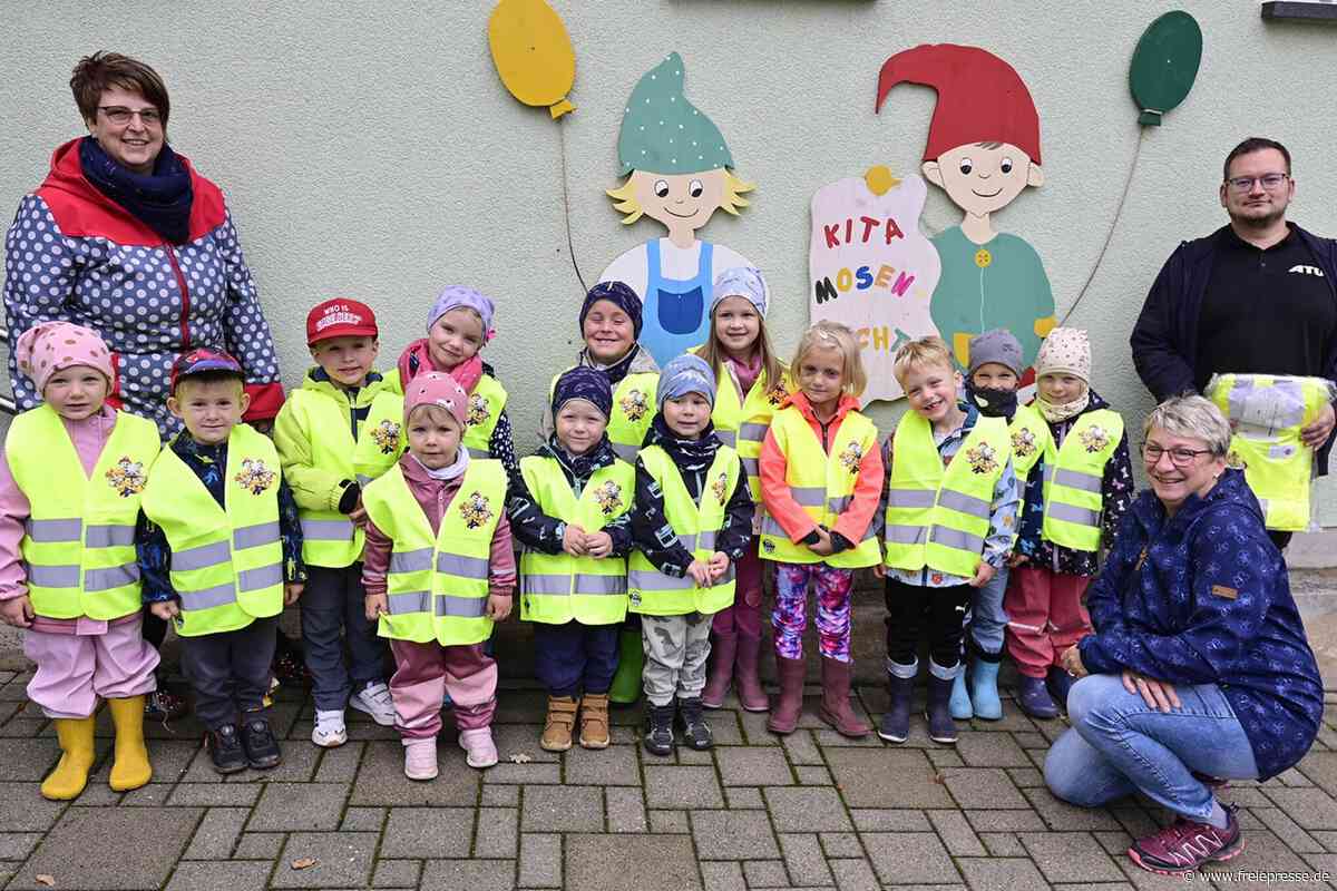 Kindergarten aus dem Vogtland freut sich über neue Warnwesten