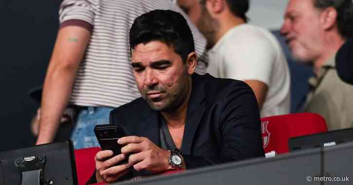 Barcelona chief Deco receiving transfer information on ‘angry’ Chelsea star