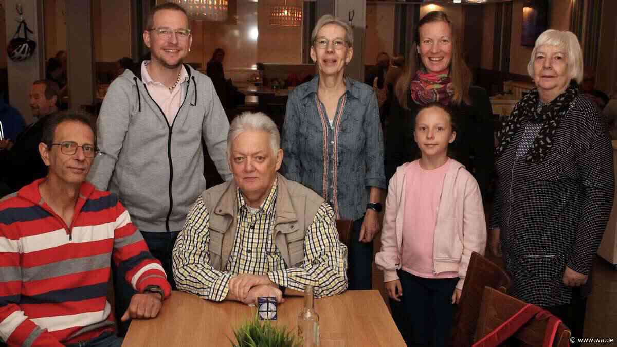 „Waren ja hier alle Familie“: Letzte Mahlzeit in beliebtem Restaurant – und einige Tränen obendrein