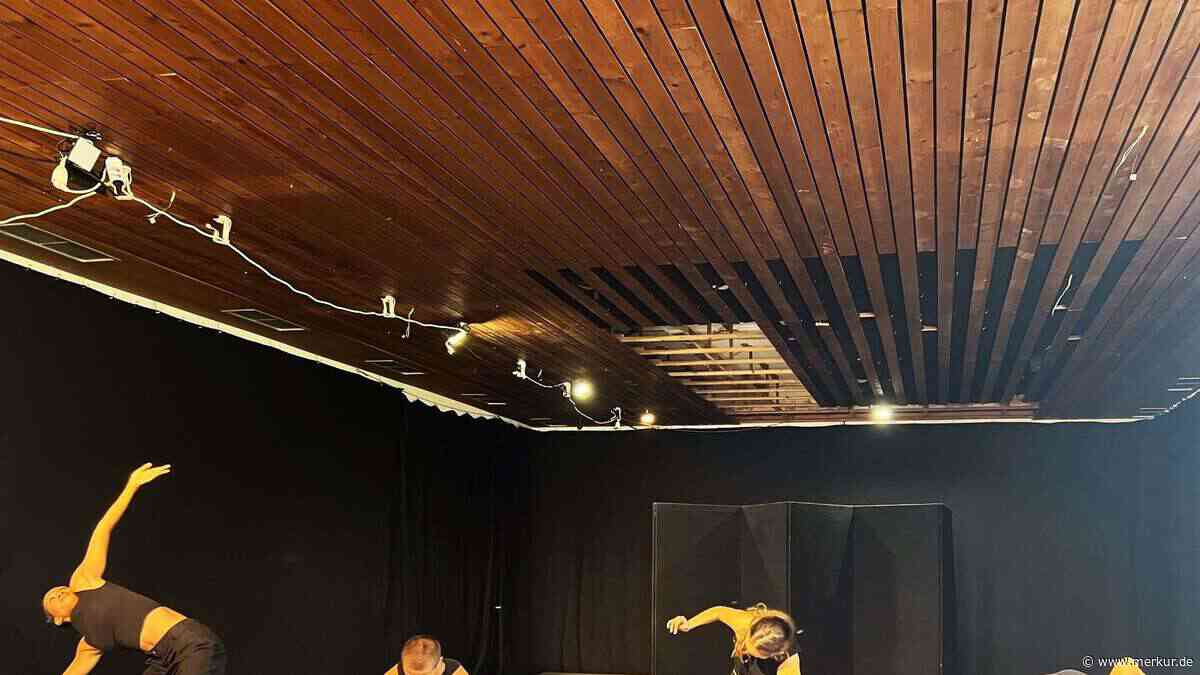 Zu wenig Plätze: Tanzperformance bei Kunstwochen in Oberbayern reißt Besucher mit