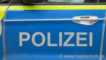 Autofahrer (58) übersieht in Rosenheim Radfahrer beim Abbiegen - Mann (23) leicht verletzt