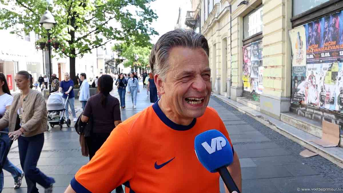 Tadic maakt weinig indruk op meegereisde Oranje-fans: 'Een bejaarde Memphis'