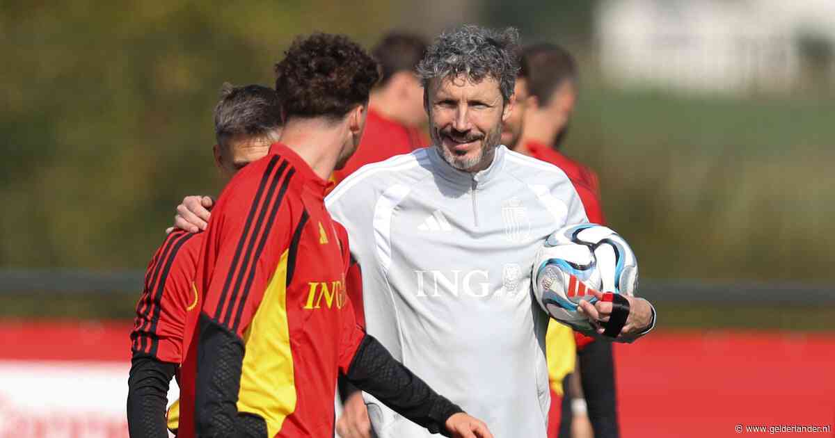 Mark van Bommel wint met België en geniet van zoon Ruben in Oranje: ‘Het waren twee mooie dagen’
