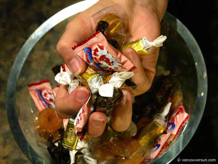The Bookless Club: The beloved candy dish. Do you have fond memories?