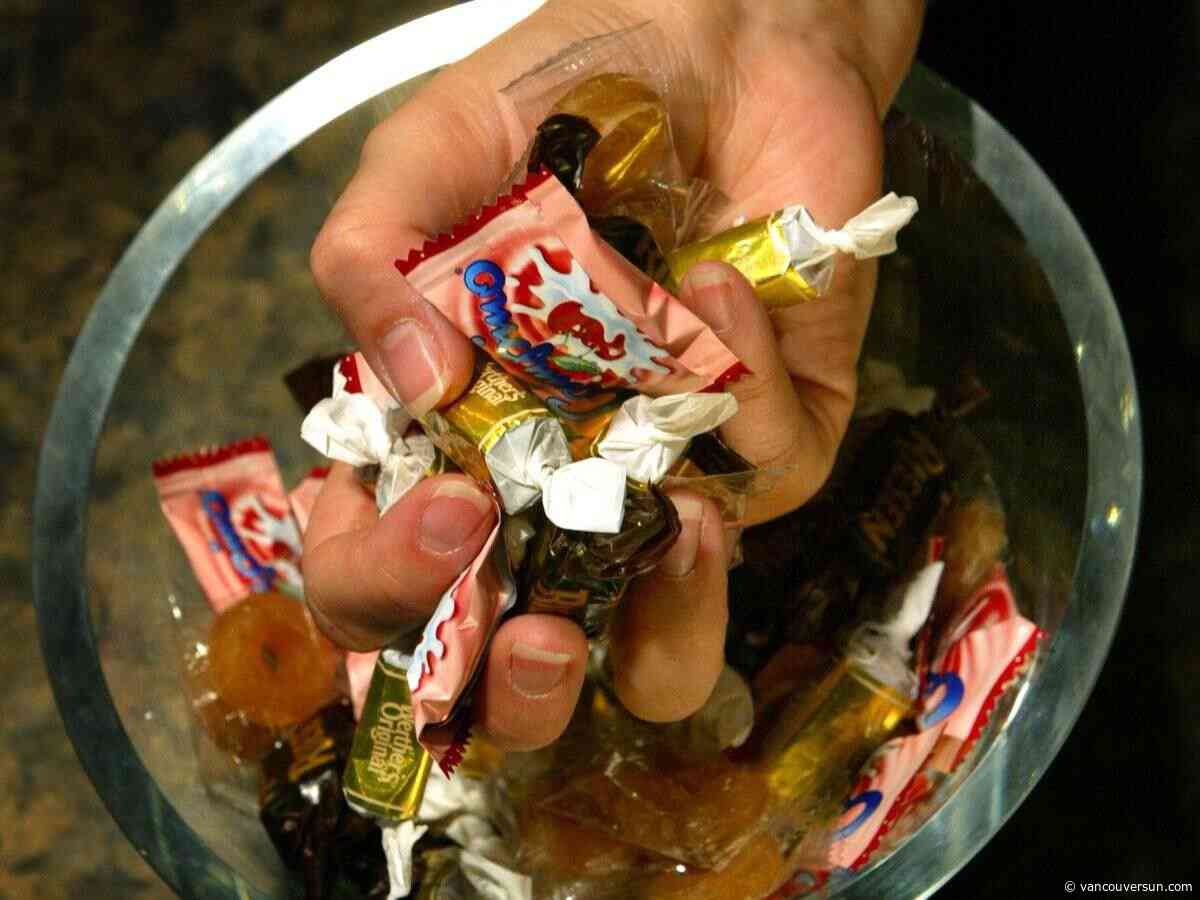 The Bookless Club: The beloved candy dish. Do you have fond memories?