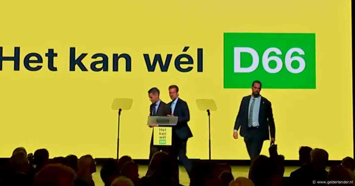 Pro-Palestina demonstranten verstoren D66-congres: premier Jetten door beveiliging van podium gehaald