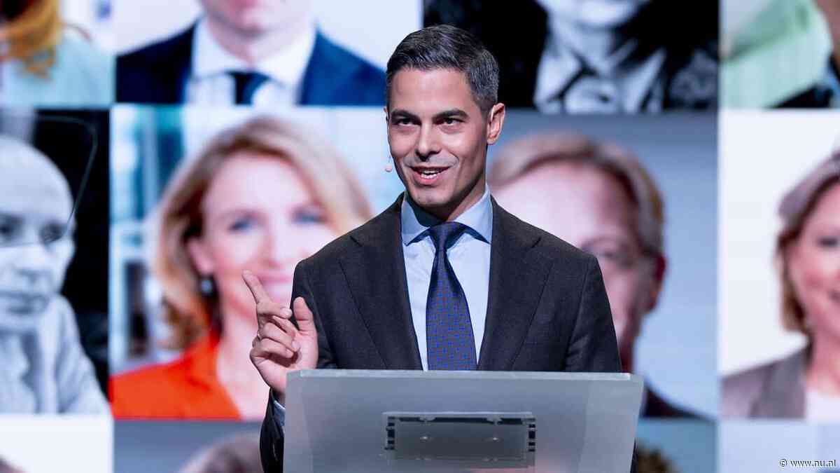 Jetten van podium gehaald tijdens speech die werd verstoord door demonstranten