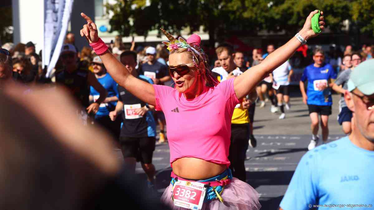 Fotos des Zieleinlaufs beim Einstein-Marathon 2026
