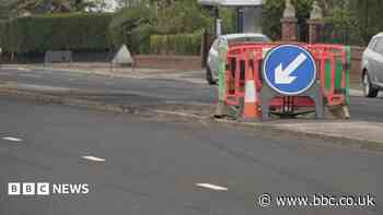 Two people dead after car hits lamppost
