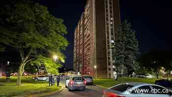 Man in 50s dead, 1 arrested after stabbing in North York: police