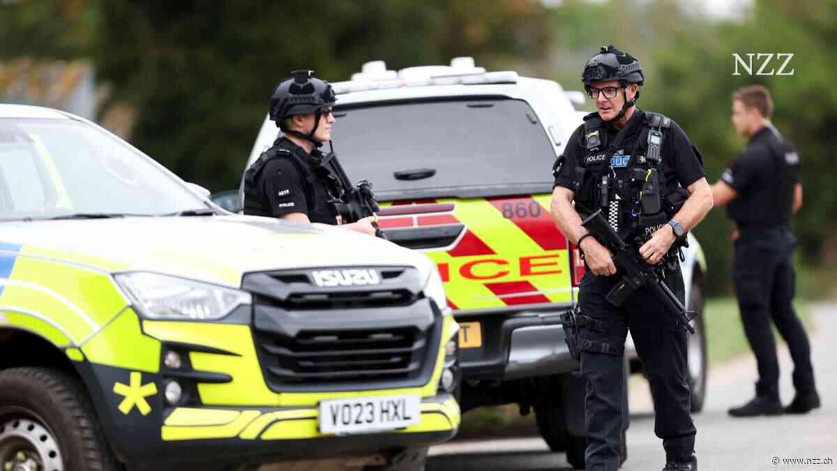 Vorfall an Militärbasis in England: Fünf Männer stehen unter Terrorverdacht