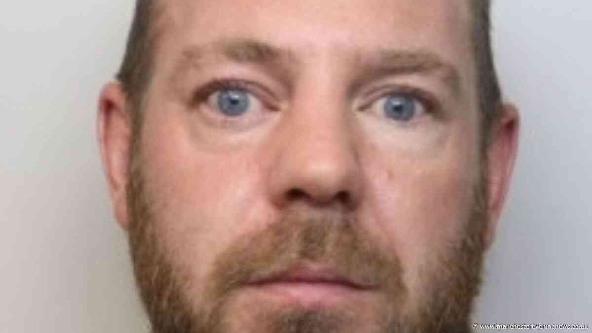 Thug repeatedly punched girlfriend's face in Manchester street, then sent cruel text