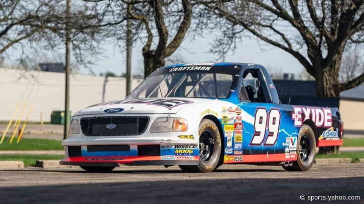 Kurt Busch buys NASCAR truck from his rookie season for $110,000 at auction