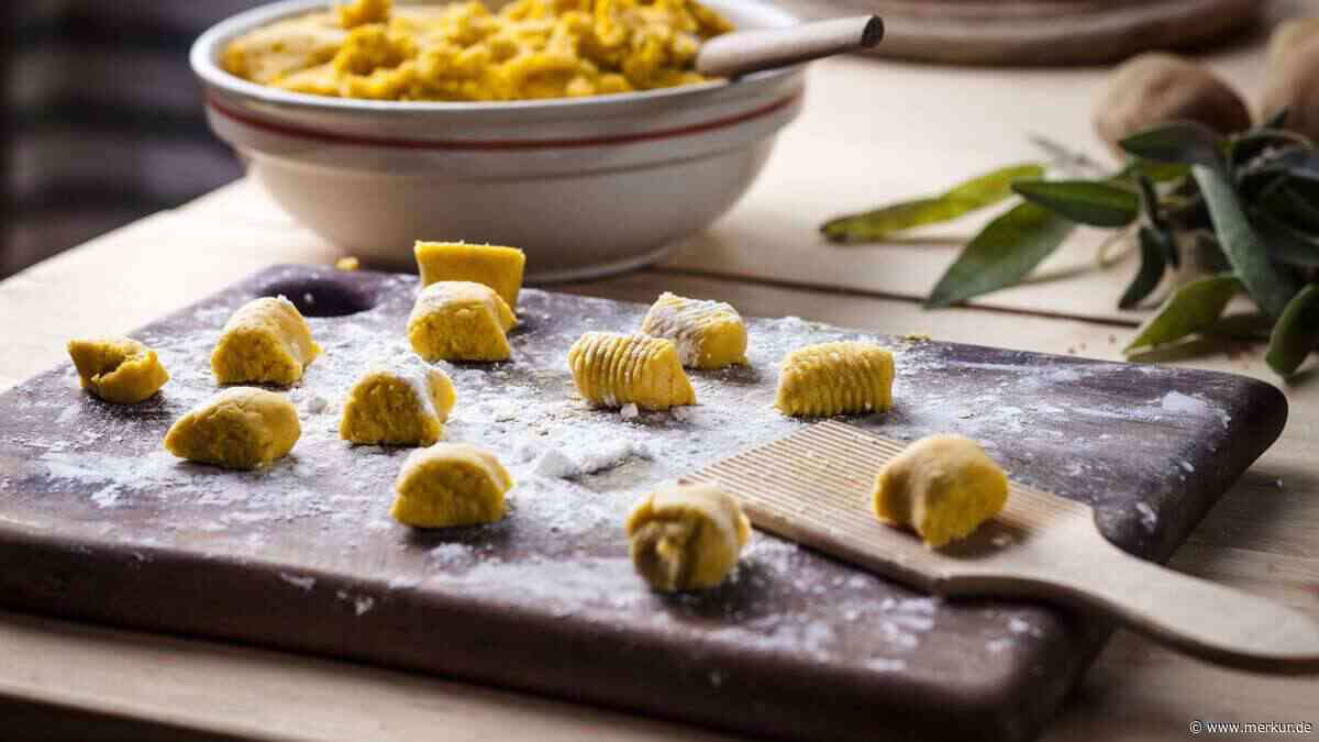 Kürbis-Gnocchi mit nur 2 Zutaten: Veganes Herbstrezept