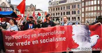 Duizenden mensen op de Dam bij protestactie ‘Stop de Oorlogskoorts’