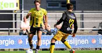 Twee hattrickhelden in zevenklapper: Halsteren walst in streekderby over Unitas’30 heen