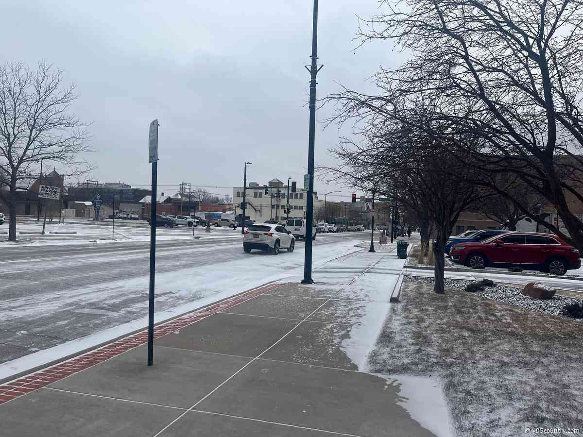 When Can Cheyenne, Laramie Typically Expect Their First Snowfall?