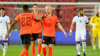 Oranje boekt eerste zege onder Xavi dankzij twee goals Meerdink tegen Servië
