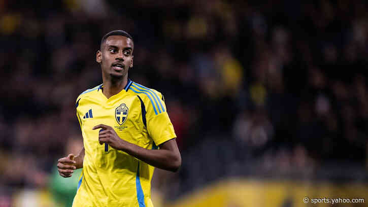 Liverpool receive Alexander Isak update after latest injury scare