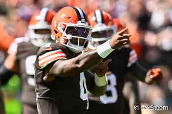 Browns lead Panthers 10-3 at the half in home opener