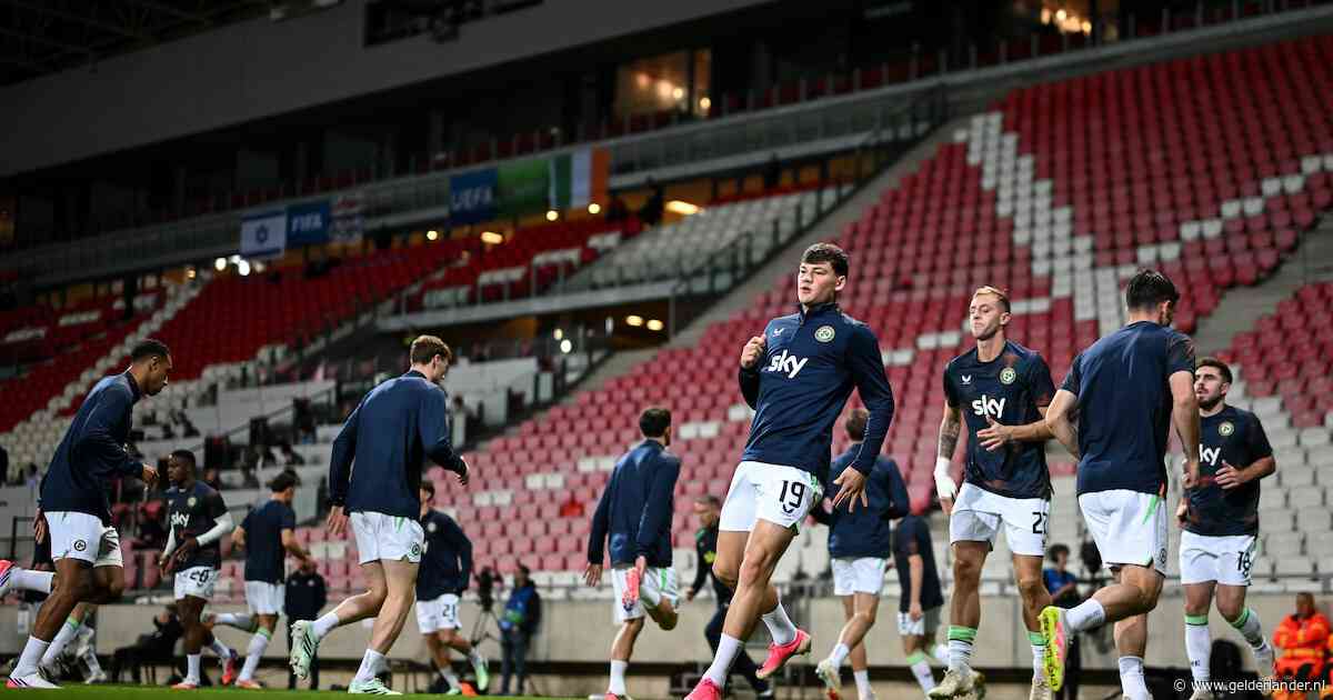 LIVE Nations League | Omstreden duel tussen Israël en Ierland onderweg, Ierse spelers dragen zwarte armbanden