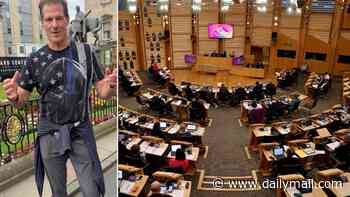 Former American senator told to 'cover up' T-shirt during Holyrood tour after flag design seen as 'political'
