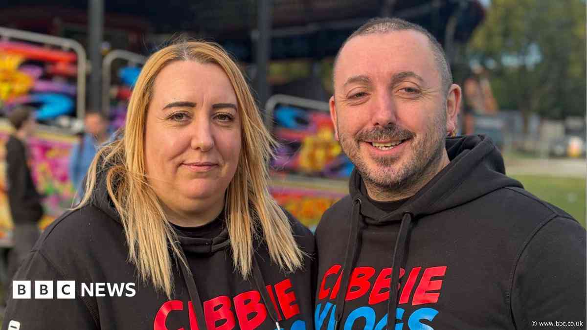 'It's our highlight of the year' - the vloggers who watch Goose Fair arrive