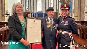 D-Day veteran presented with Freedom of City