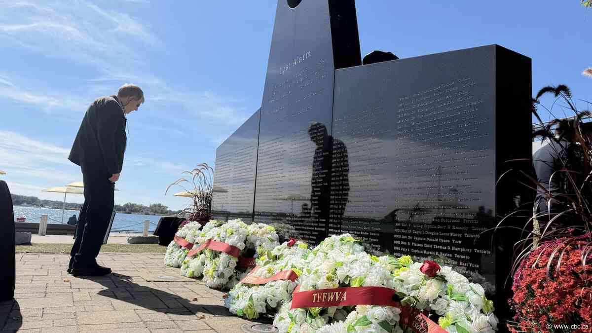 14 fallen Toronto firefighters honoured at memorial service