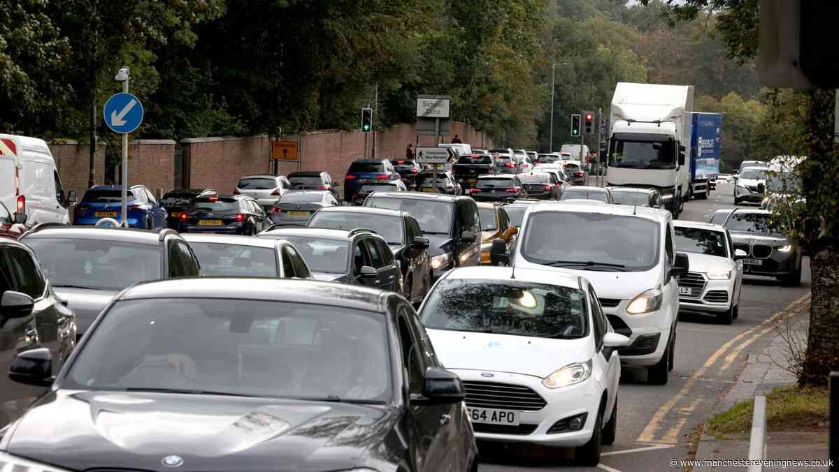 'We've had enough' - Chaos in Bury as Simister Island closure leaves roads gridlocked