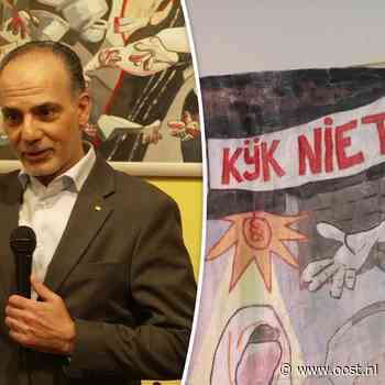 Palestijnse ambassadeur bezoekt Deventer tijdens Vredesweek en krijgt kunstwerk