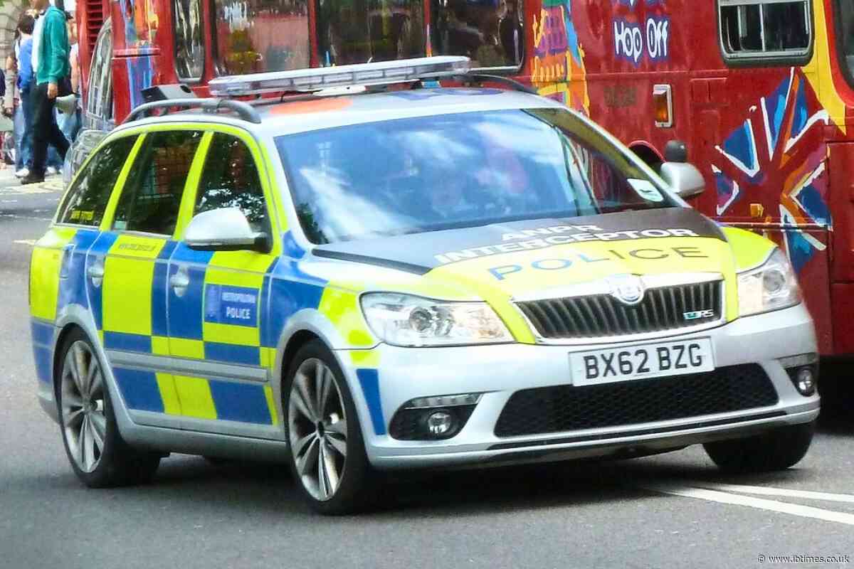 Five Men Held on Terror Suspicion After Three Vehicles Head Towards RAF Fairford