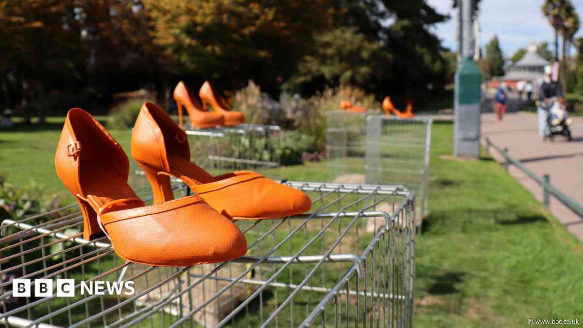 Artwork shines a light on women's homelessness