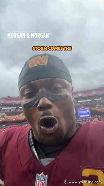 SCARY SELFIE TIME 🫣 #nfl #commanders #football #shorts #raisehail