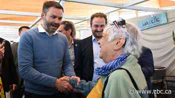 Economy, language and health on Quebec voters' minds at advanced polling