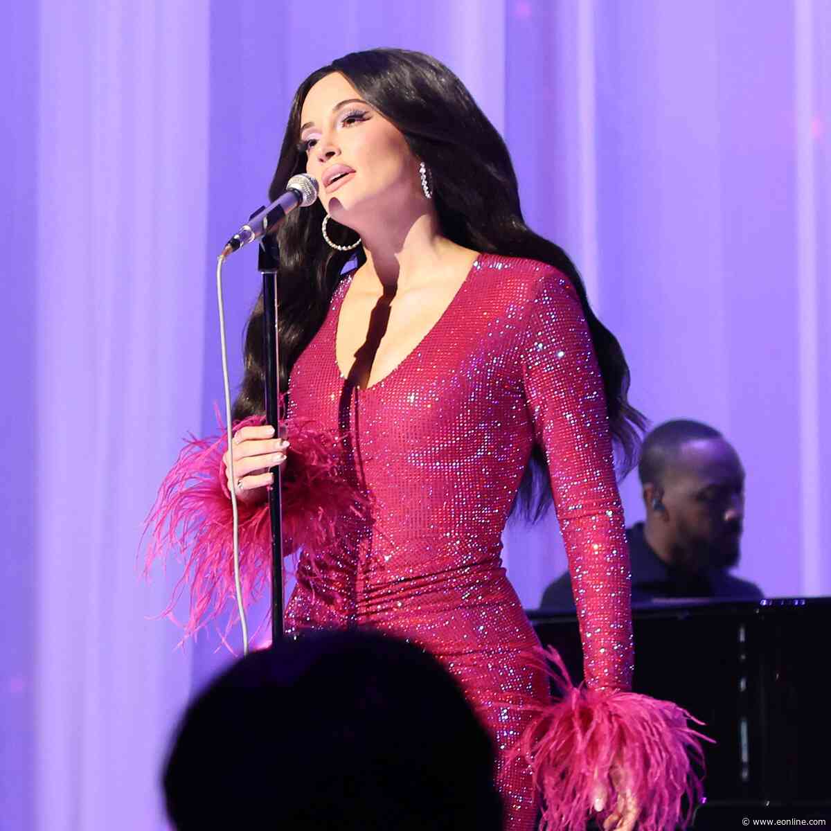 Kacey Musgraves Delivers Emotional Dolly Parton Tribute at VMAs 2026
