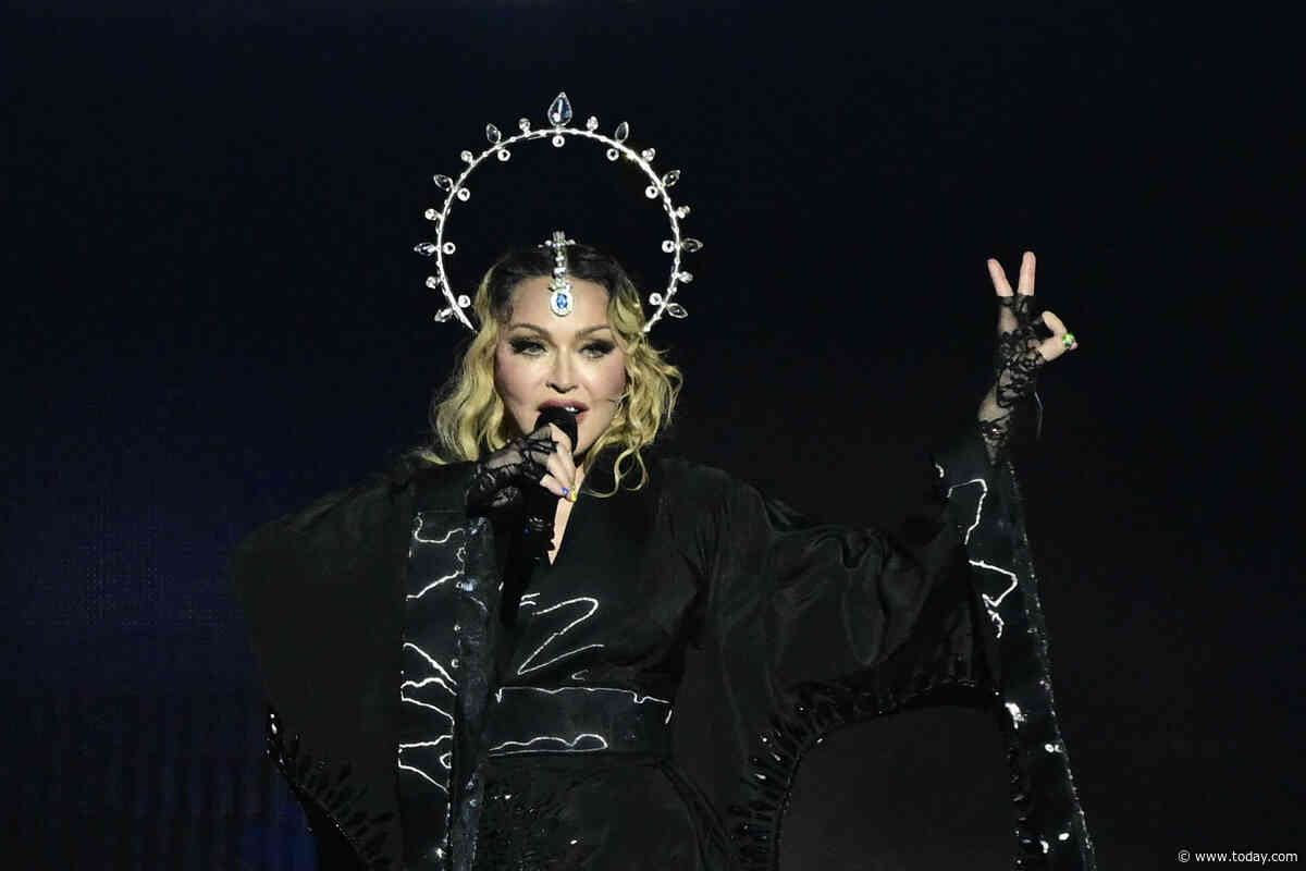 Madonna Opens the 2026 VMAs with Sabrina Carpenter, Charli XCX