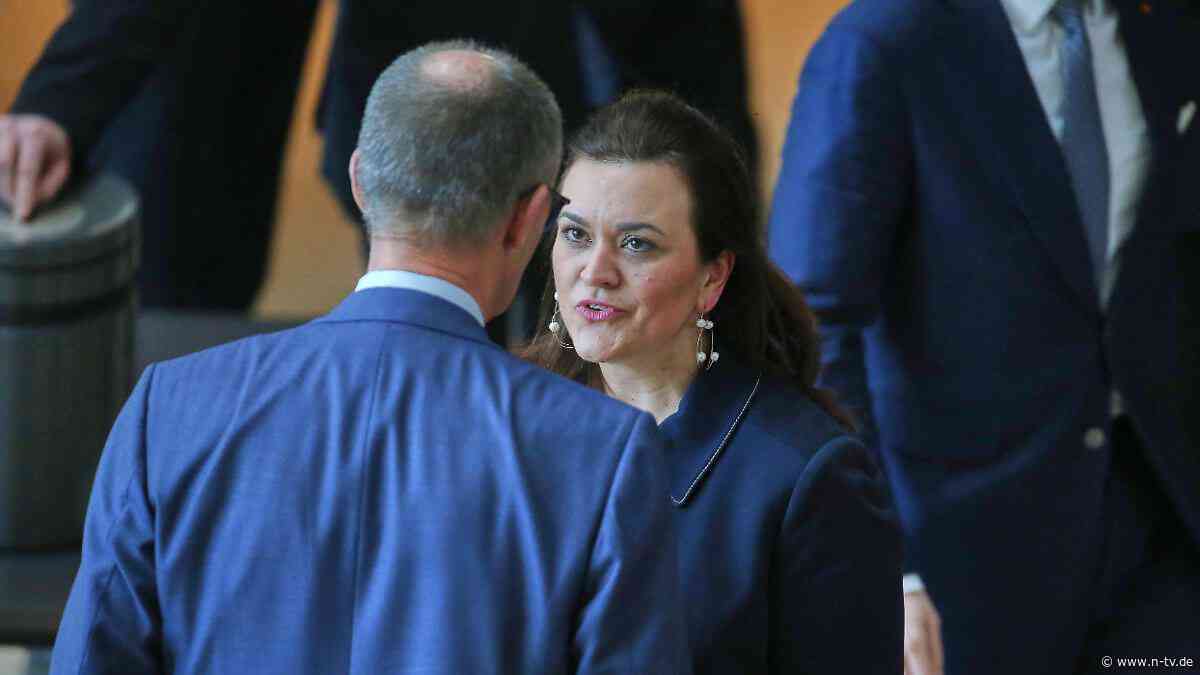 "Das ist auch gut so": CDU-Generalsekretärin erklärt "Kindergarten"-Debatte um Kanzlertausch für beendet