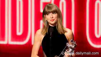 Taylor Swift earns biggest honor and dedicates it to 'ultimate showgirl' Dolly Parton as she leads winners at VMAs 2026