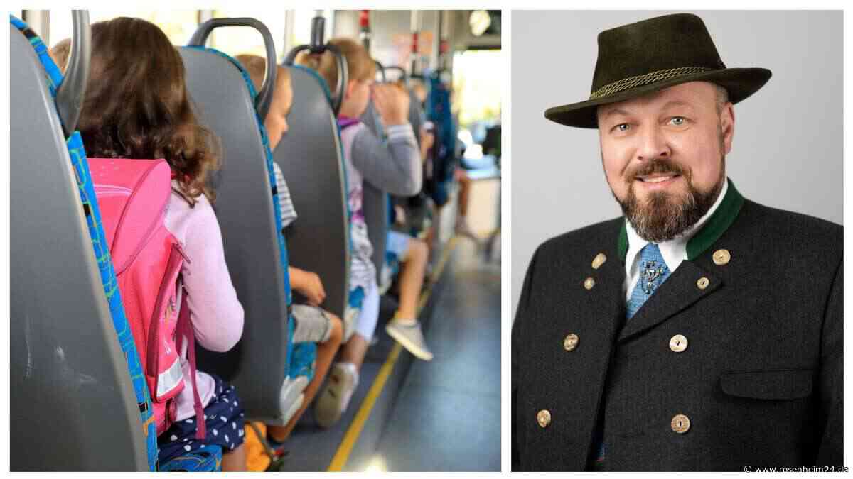 „Wie kann man die Kinder einfach stehen lassen?“: Ärger um Schulbus-Regel in Bad Aibling