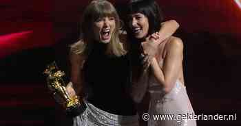 Taylor Swift meest bekroonde artiest ooit bij MTV VMA’s, draagt ​​prijs op aan Dolly Parton