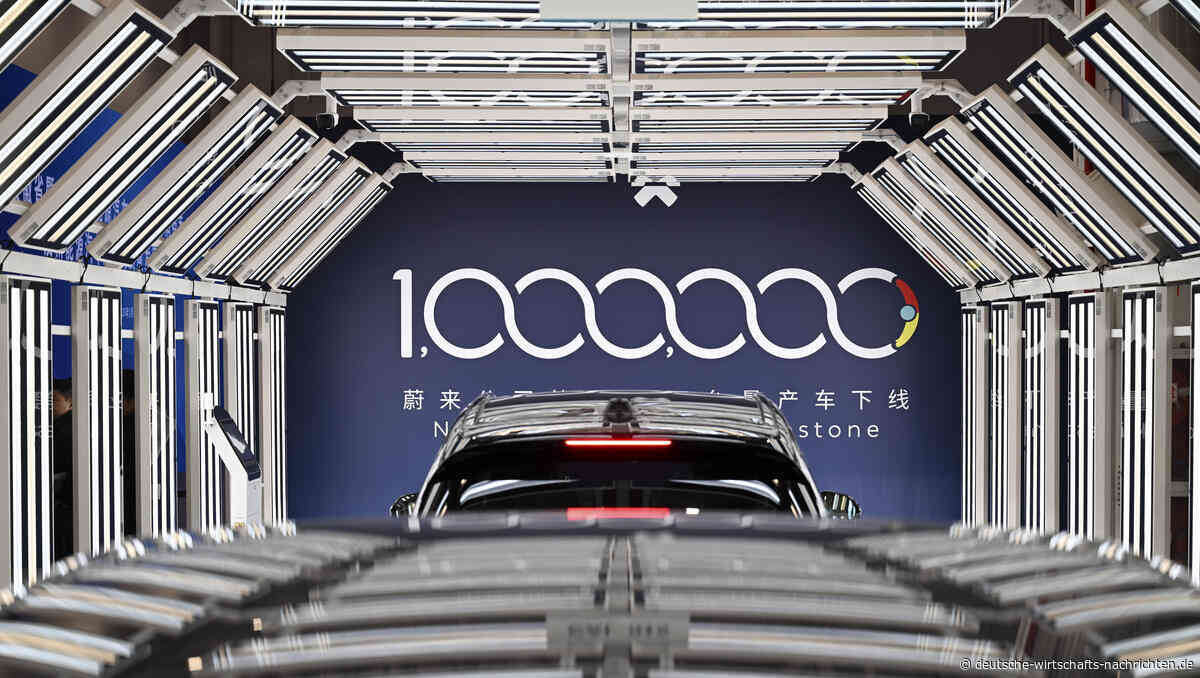 Mit chinesischem Auto in die Mine gefahren: Der Wagen verband sich weiter mit China