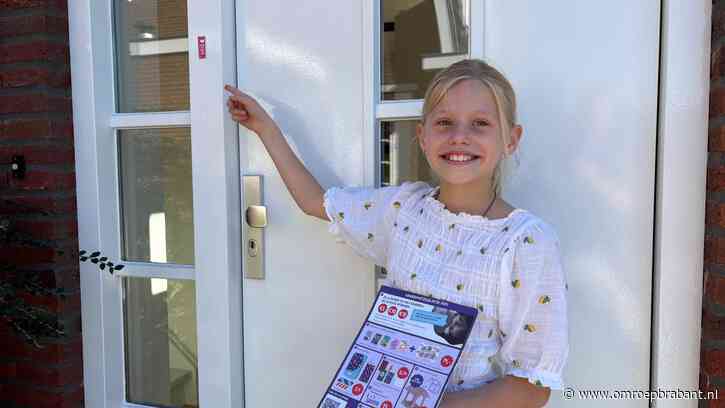 Pip (10) haalt ruim 1000 euro op met kinderpostzegels: 'Vrolijk overkomen'