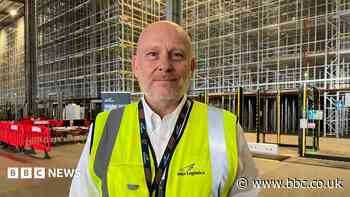 New warehouse pioneers system only used in China