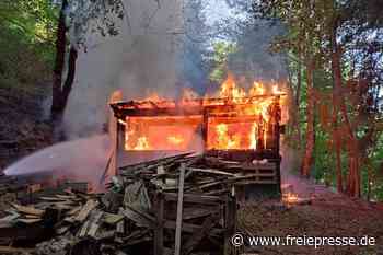Gartenhaus am Mylauer Wanderweg in Vollbrand